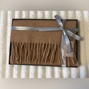 Manifattura
C.B.M®
Fixense 1963
PURE WOOL
MADE IN ITALY
 Scarf